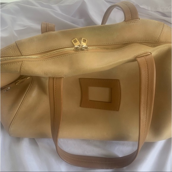 FLASH SALE limited time
Celine Paris Oversized Beige Tote - Authentic - Picture 5 of 13